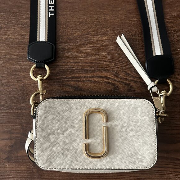 Marc Jacobs The Snapshot - Picture 2 of 6